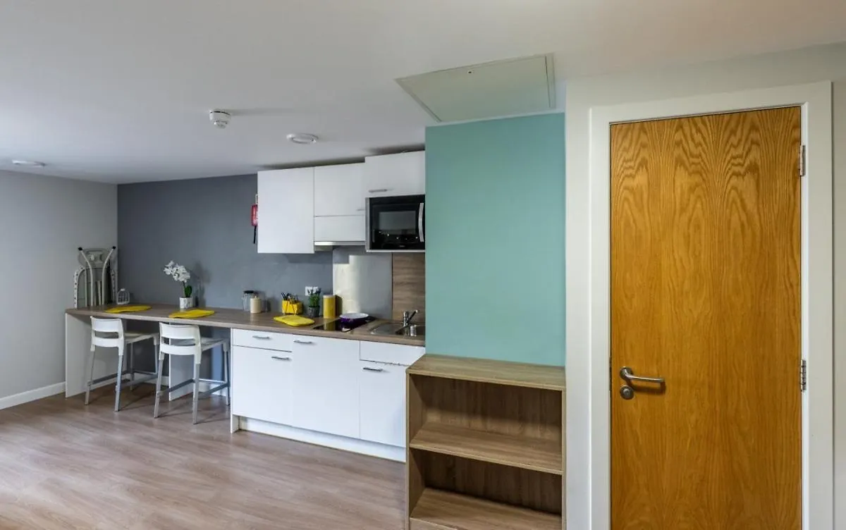 Joivy Affordable Edinburgh - Adults Only Hotel